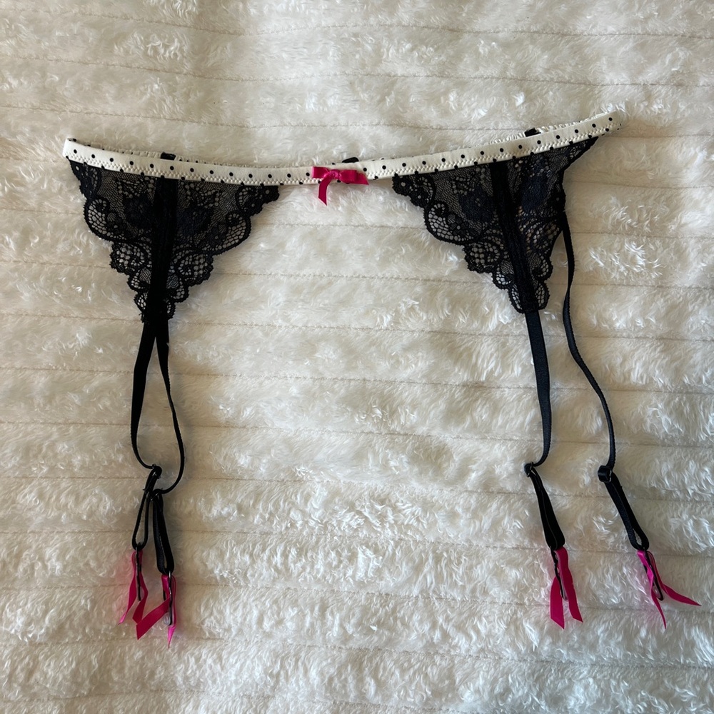 Victoria's Secret Black and Pink Lace Garter Belt